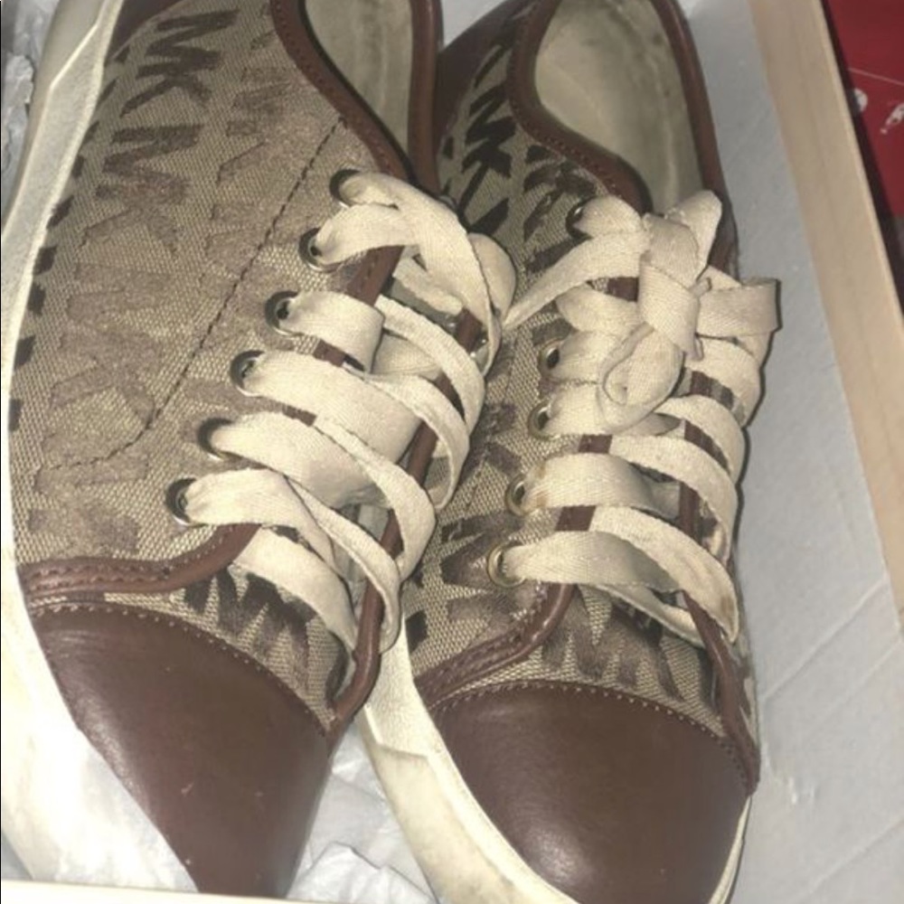 MK shoes